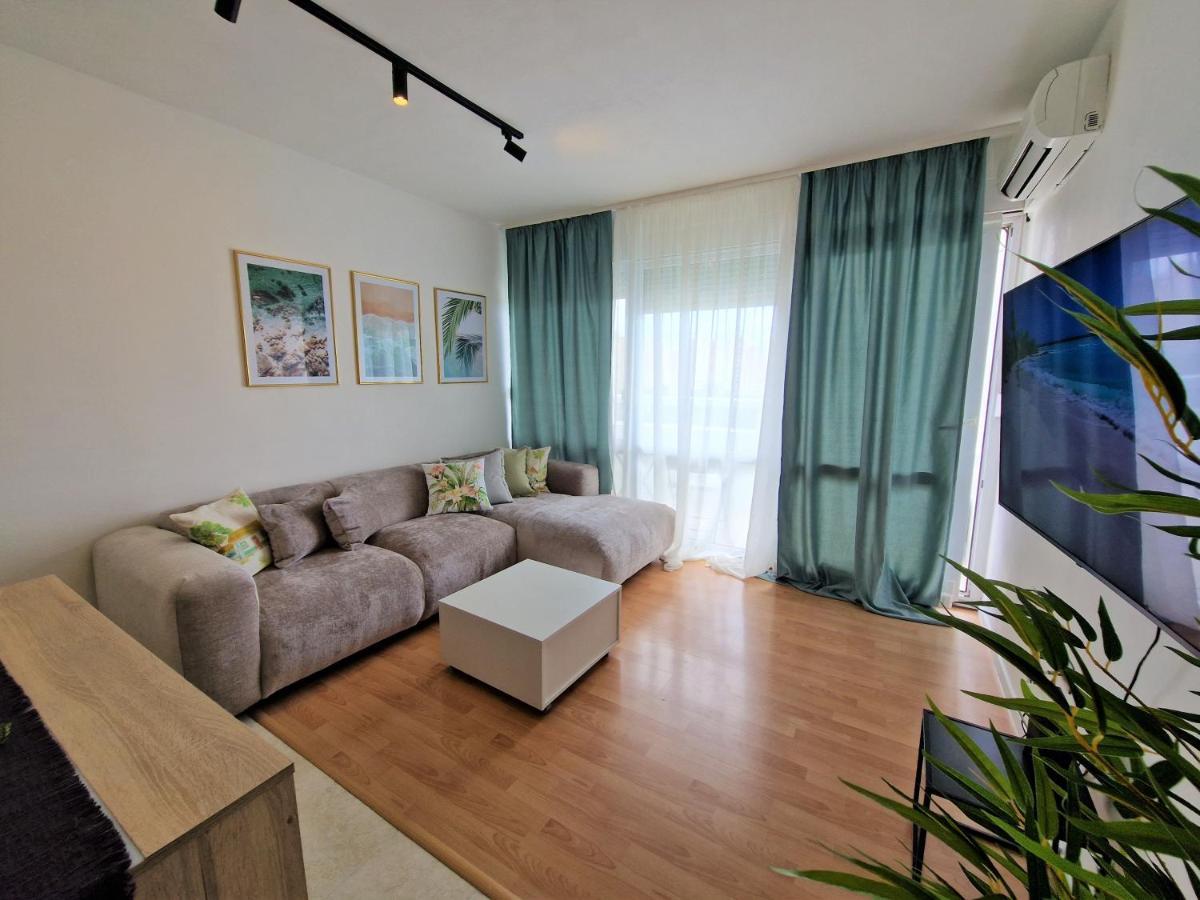 Luminous Apartament *